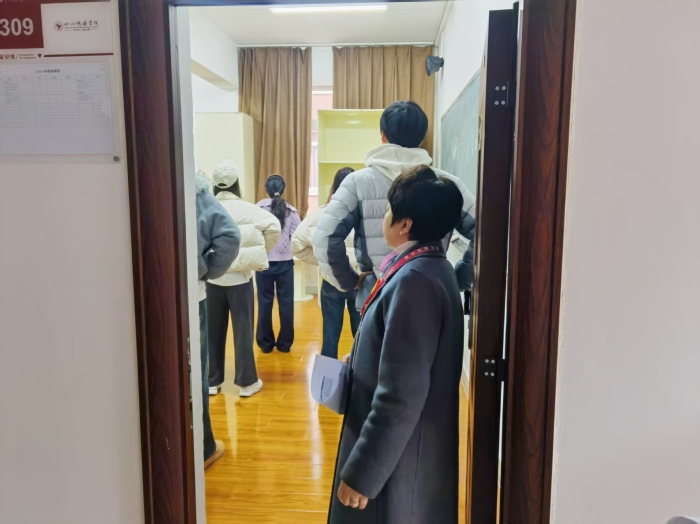 我校开展“开学第一课”专项教学巡查，把脉课堂抓实效